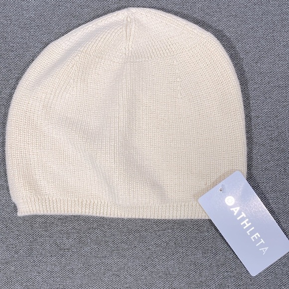 New Athleta ribbed knit merino wool blend lightweight soft beanie hat cream OS - Picture 1 of 5